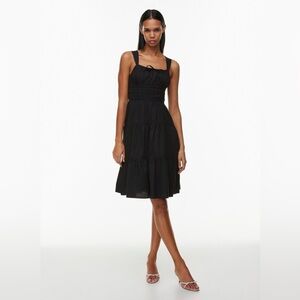 Aritzia Sunday Best Martine Poplin Midi Dress in Black Size M